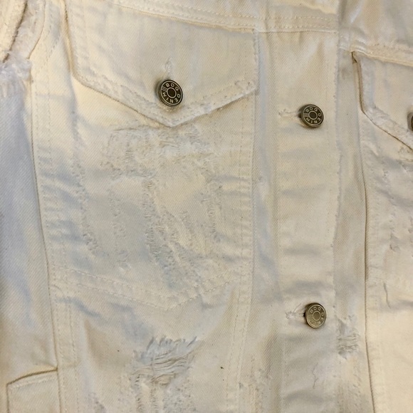 BDG (UO) White Denim Distressed Hip Length Vest - Picture 5 of 7